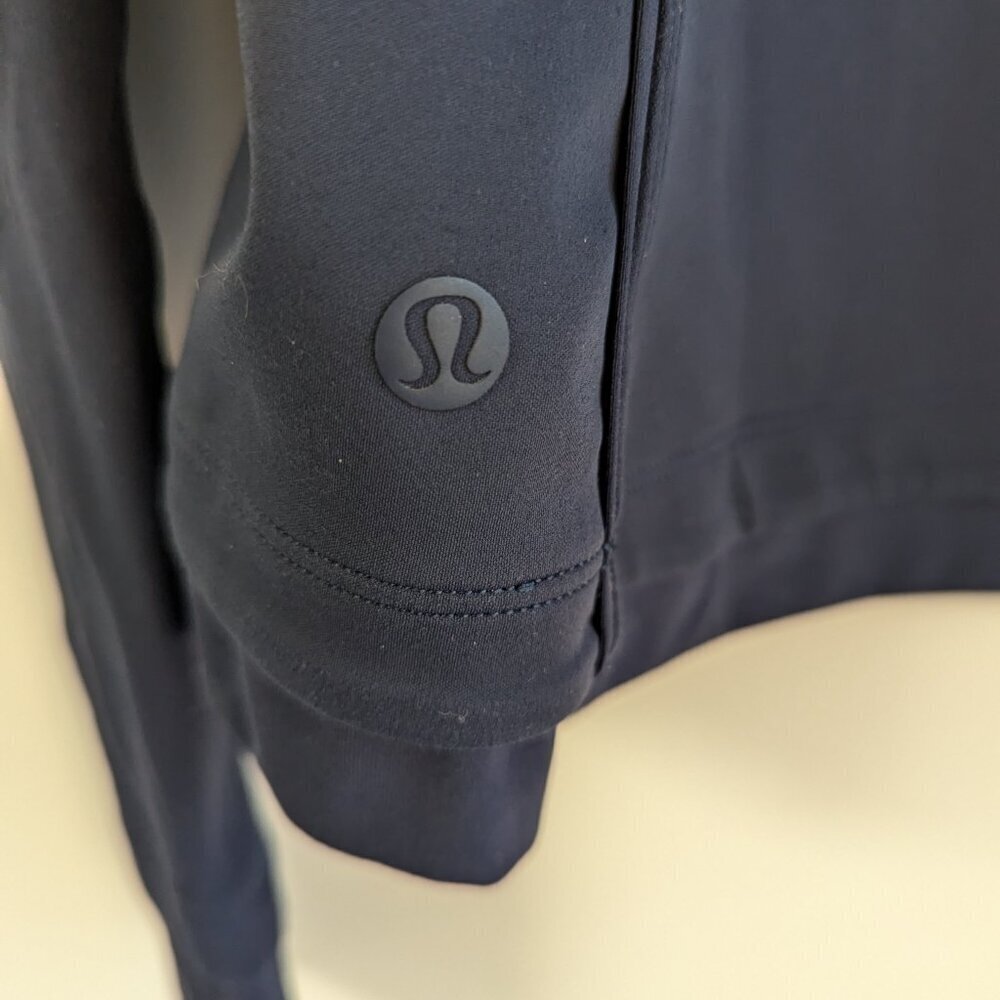 Lululemon Stopover Jacket - Picture 11 of 15